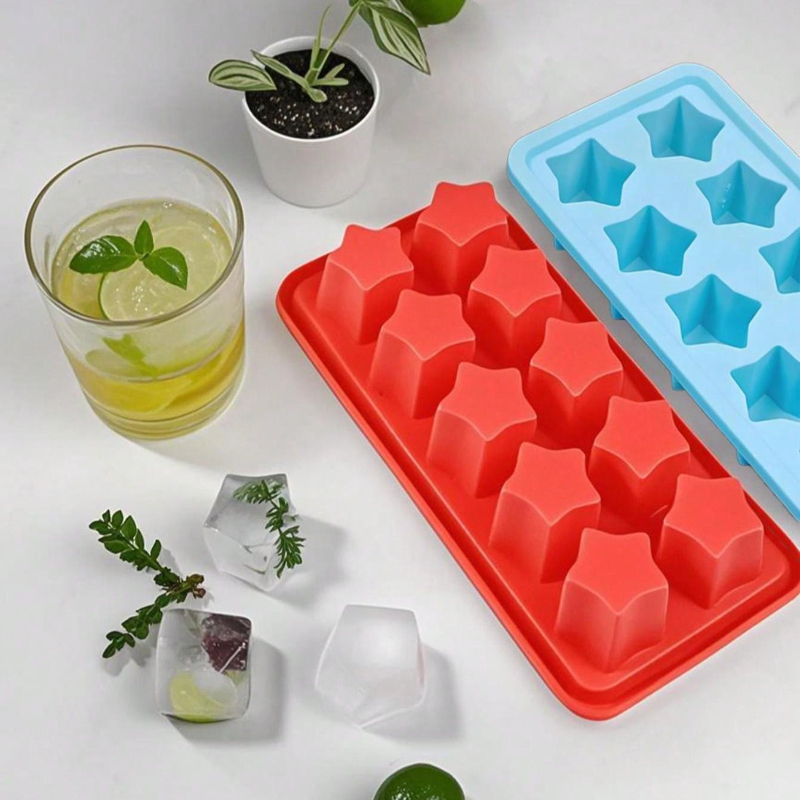 Kitchen Gadgets Plus - Sternförmige Eiswürfelformen für Cocktail, Whiskey, Party,
