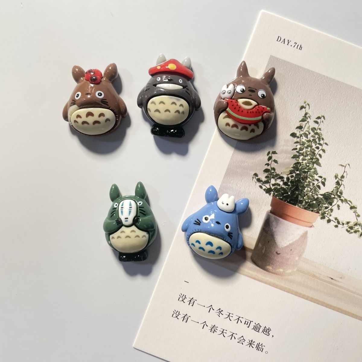 Kitchen Gadgets Plus - Totoro Anime Harz-Kühlschrankmagnet Niedliche Cartoon-Figur Magnetischer